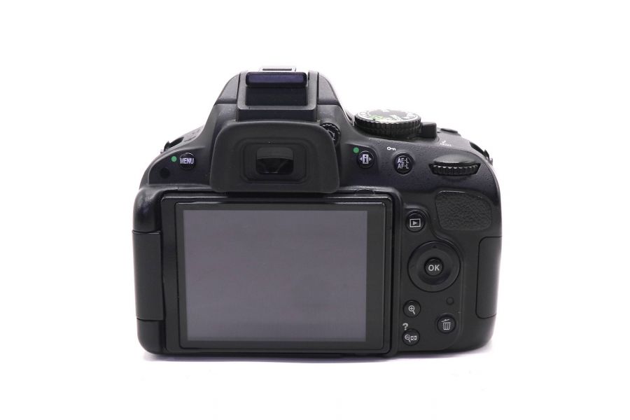 Nikon D5100 kit (пробег 18015 кадров)