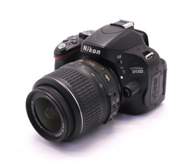 Nikon D5100 kit (пробег 14105 кадров)