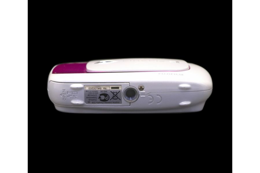 Fujifilm FinePix Z35 в упаковке