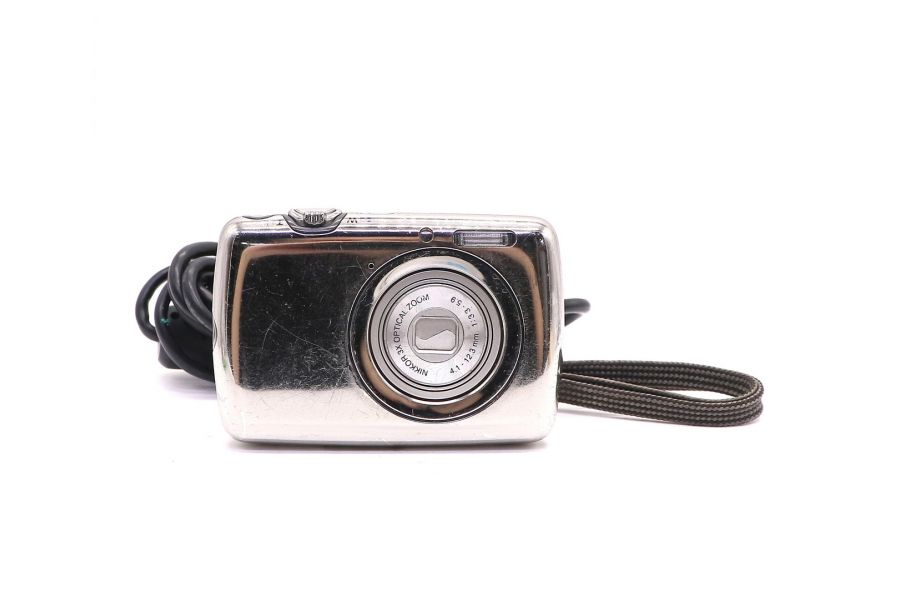 Nikon Coolpix S01