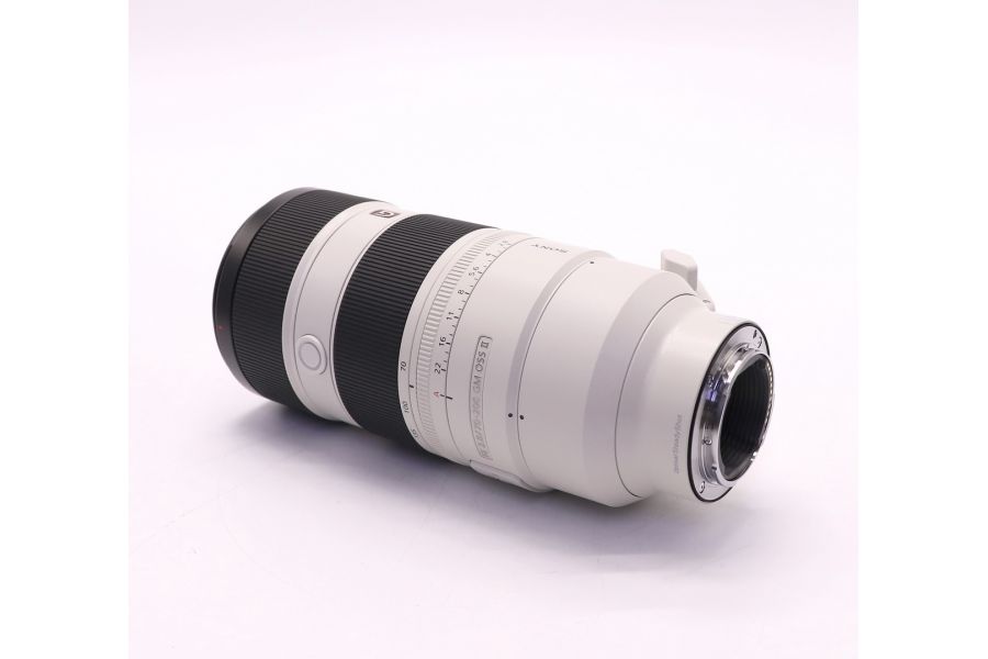 Sony FE 70-200mm f/2.8 GM OSS II (SEL70200GM2) в упаковке