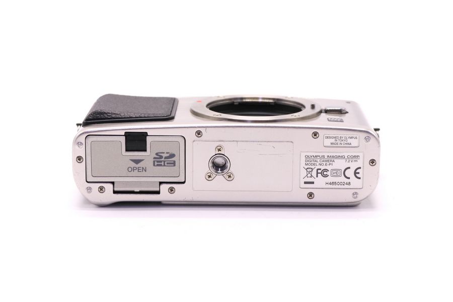 Olympus Pen E-P1 body (пробег 2680 кадров)