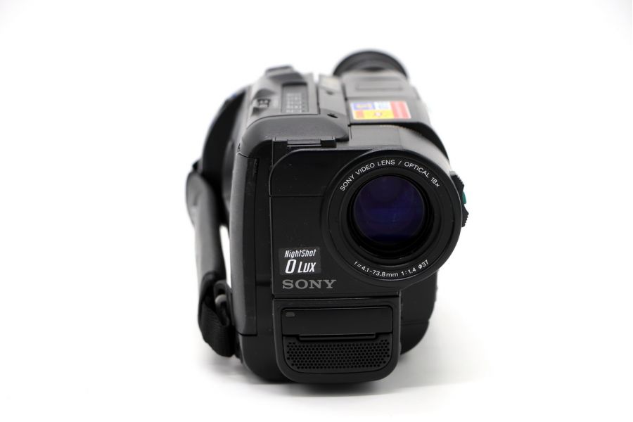 Видеокамера Sony CCD-TR315E