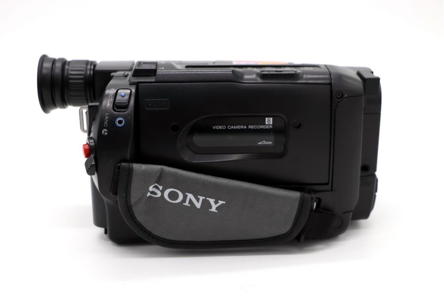 Видеокамера Sony CCD-TR315E