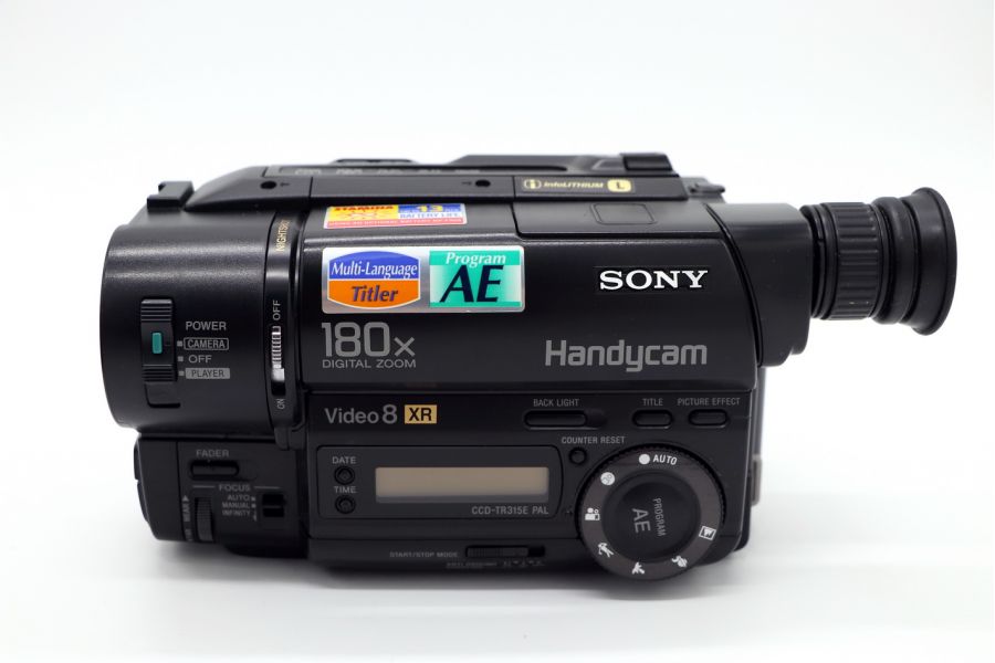 Видеокамера Sony CCD-TR315E