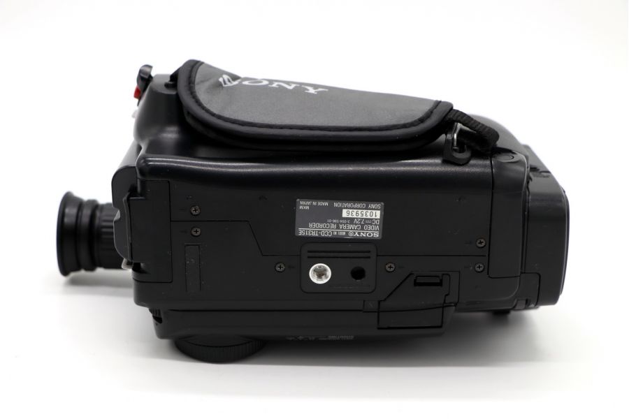 Видеокамера Sony CCD-TR315E