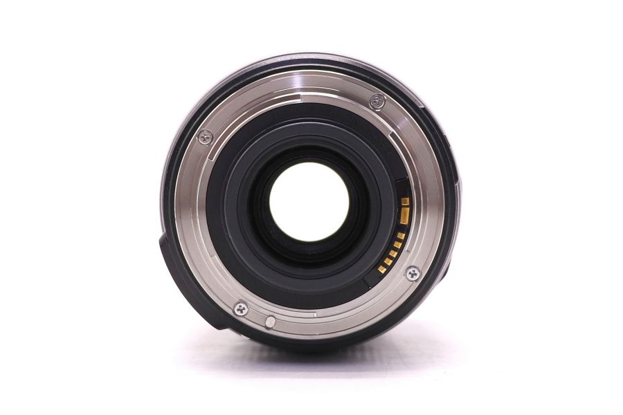 Canon EF-S 18-200mm f/3.5-5.6 IS (2009)