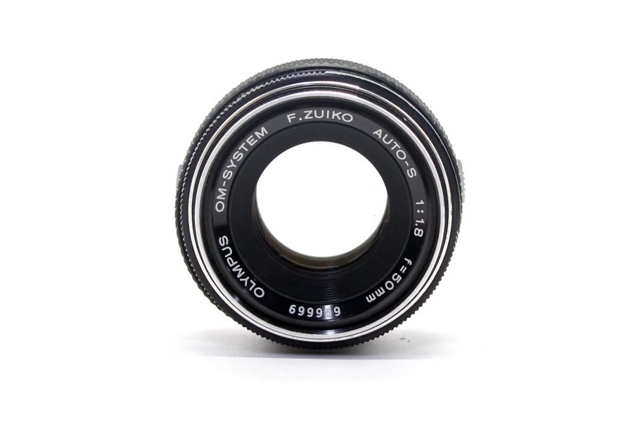 Olympus OM-System F.Zuiko Auto-S 50mm f/1.8 (Japan, 1974)