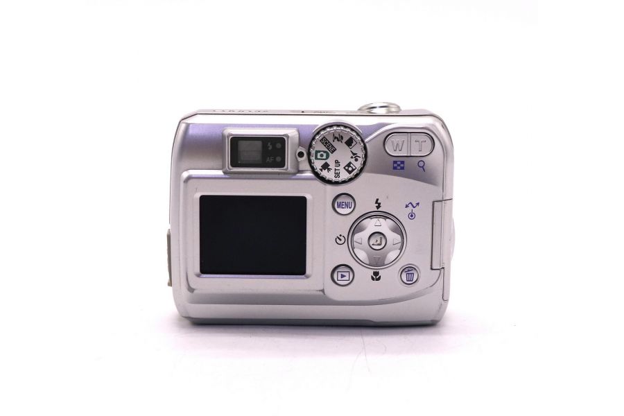 Компактный цифровой фотоаппарат Nikon Coolpix 3200