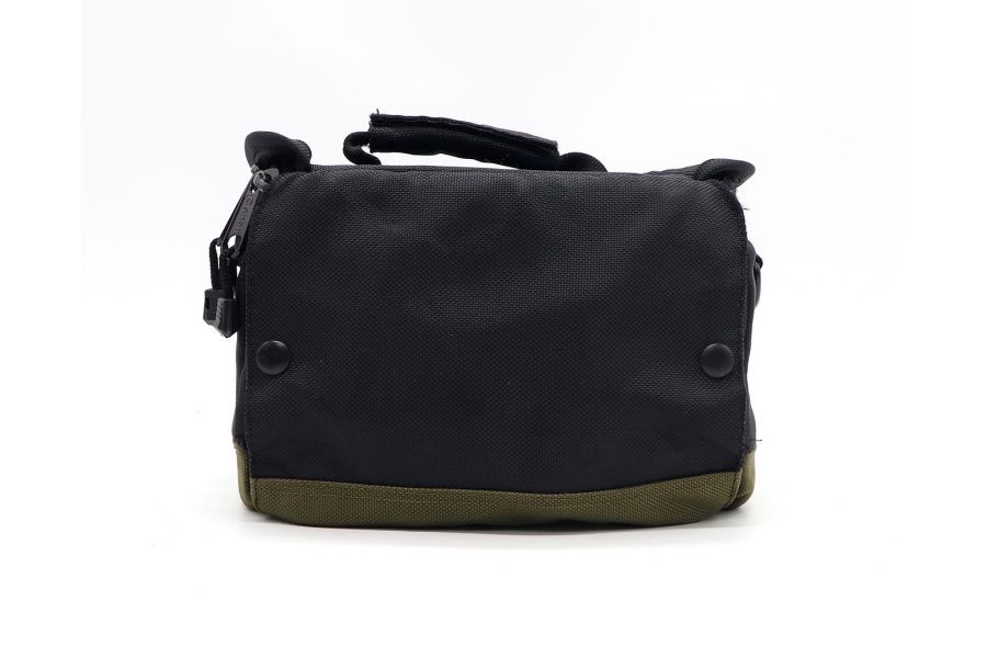 Сумка Canon Deluxe Gadget Bag 100EG