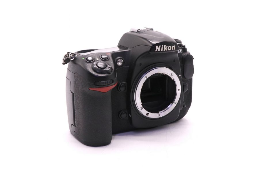 Nikon D300 body (пробег 100945 кадров)