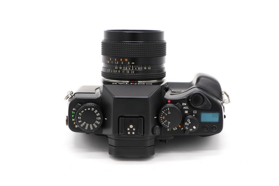 Contax RX II + Distagon T 2.8/35mm Carl Zeiss