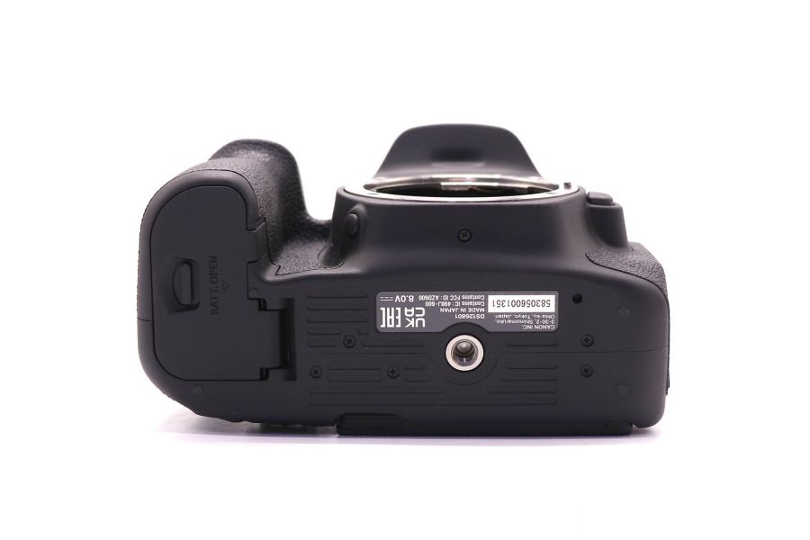 Canon EOS 90D body в упаковке (пробег 445 кадров)