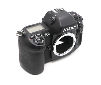 Малоформатный фотоаппарат Nikon F100 body (Japan)