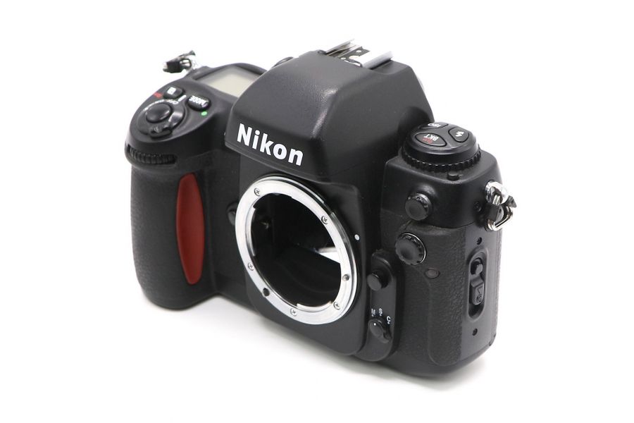 Nikon F100 body (Japan, 1999)