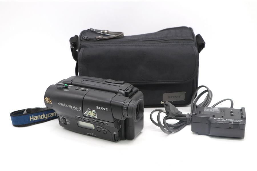 Видеокамера Sony CСD-TR480E