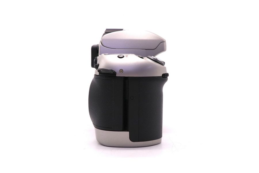 Nikon F80 body (Japan, 2003)