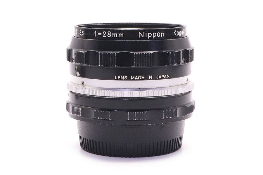 Nikon 28mm f/3.5 Nikkor-H Auto Ai Nippon Kogaku