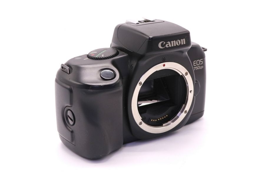 Canon EOS 750QD body (Japan)