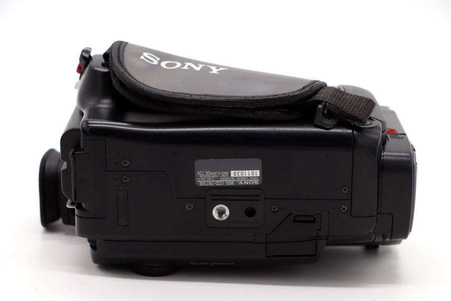 Видеокамера Sony CCD-TR730E японского производства