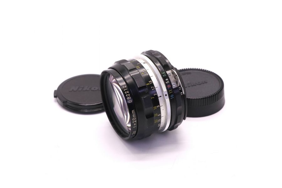 Nikon 28mm f/3.5 Nikkor-HC Auto