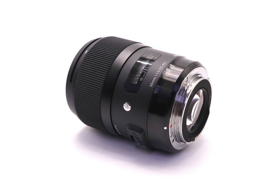 Sigma AF 35mm f/1.4 DG HSM Art Canon EF в упаковке