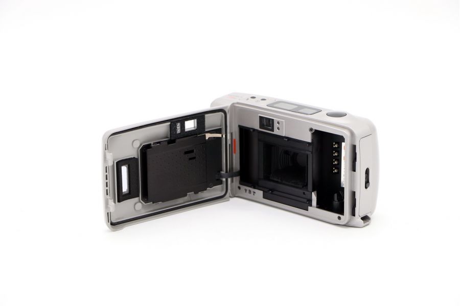 Редкий Yashica T5D (Japan)