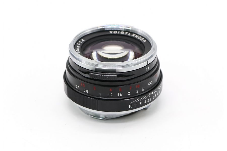 Voigtlander Nokton 40mm f/1.4 Leica-M