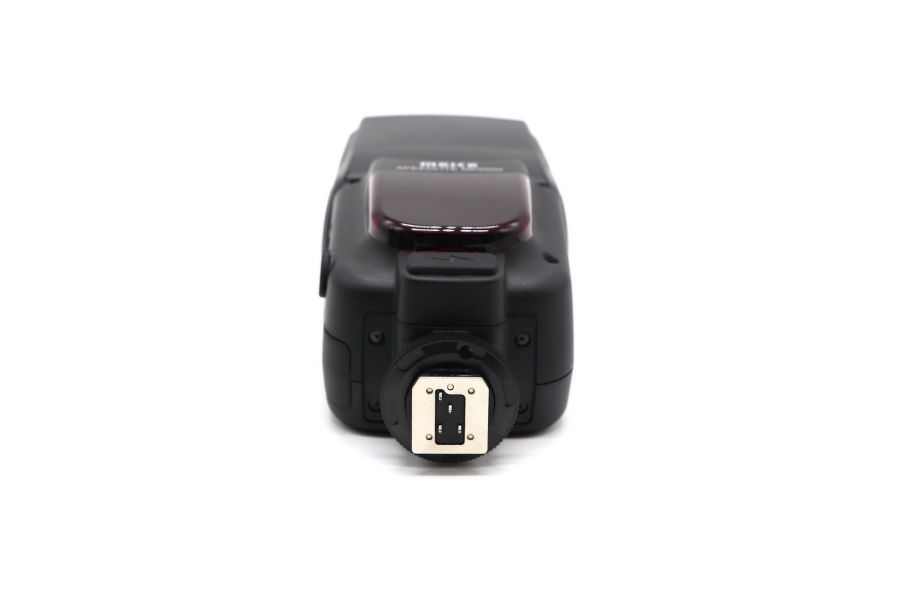 Фотовспышка Meike Speedlite MK-950 II в упаковке