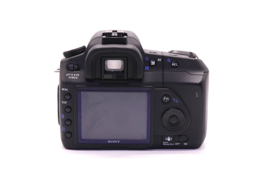 Sony A200 + Sony DT 18-70mm f/3.5-5.6