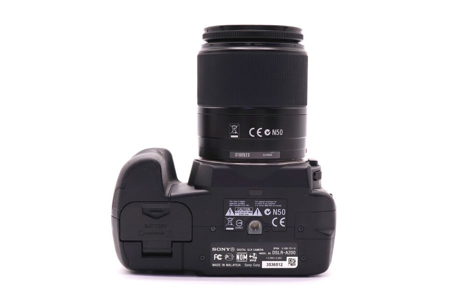 Sony A200 + Sony DT 18-70mm f/3.5-5.6