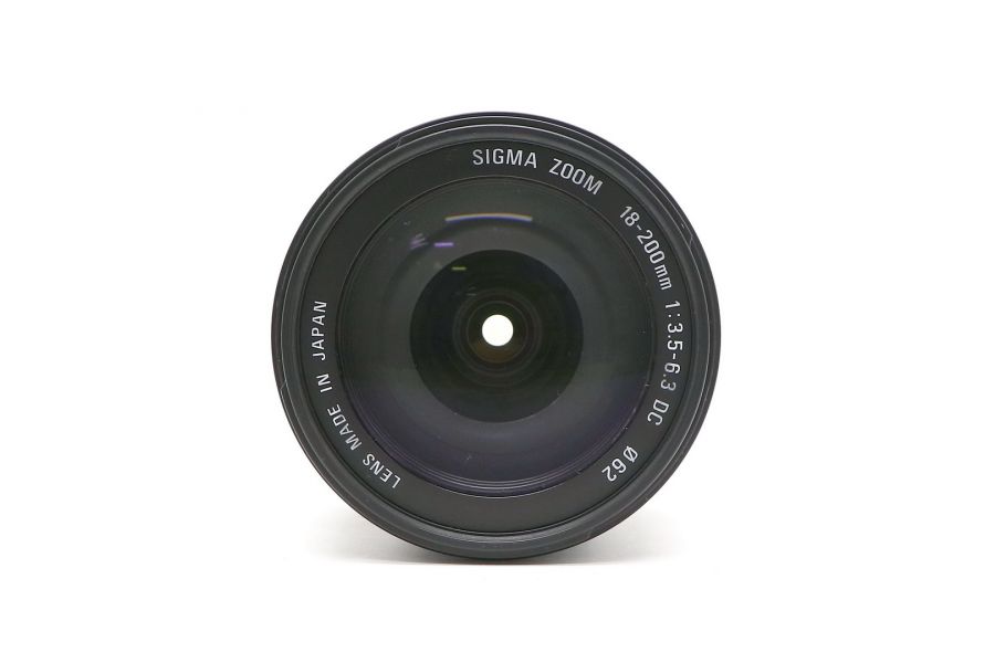 Sigma AF 18-200mm f/3.5-6.3 DC for Canon в упаковке
