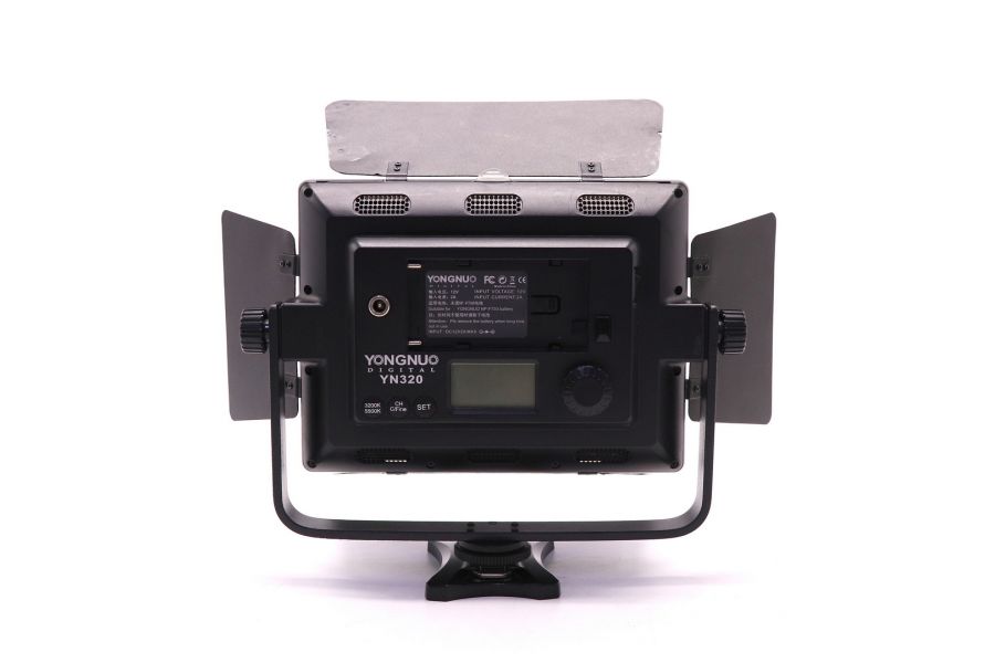 Осветитель Yongnuo YN-320 LED 3200-5500K