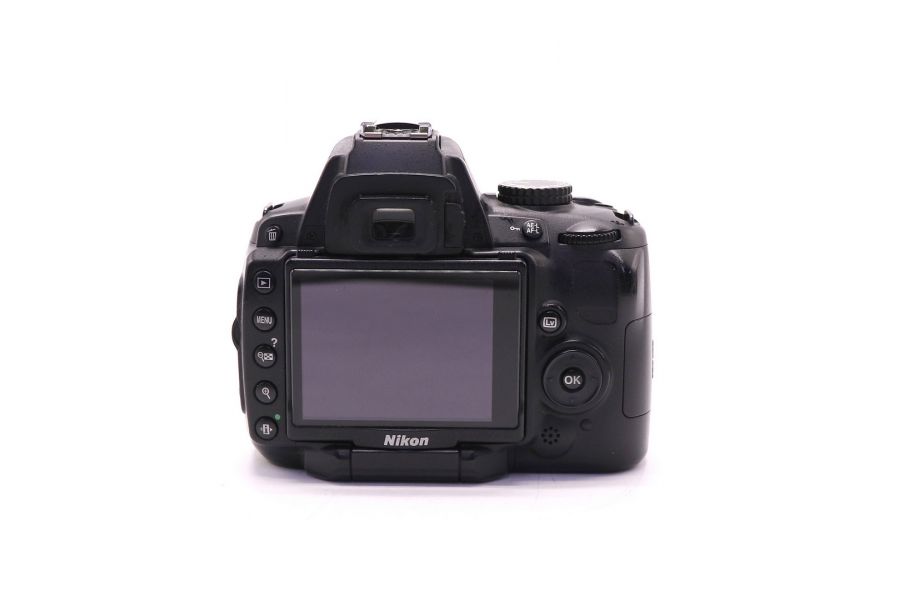 Фотокамера зеркальная Nikon D5000 kit (пробег 48100 кадров)