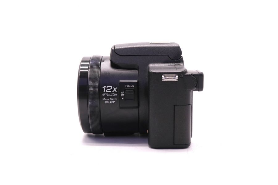 Фотокамера Panasonic Lumix DMC-FZ20 в упаковке