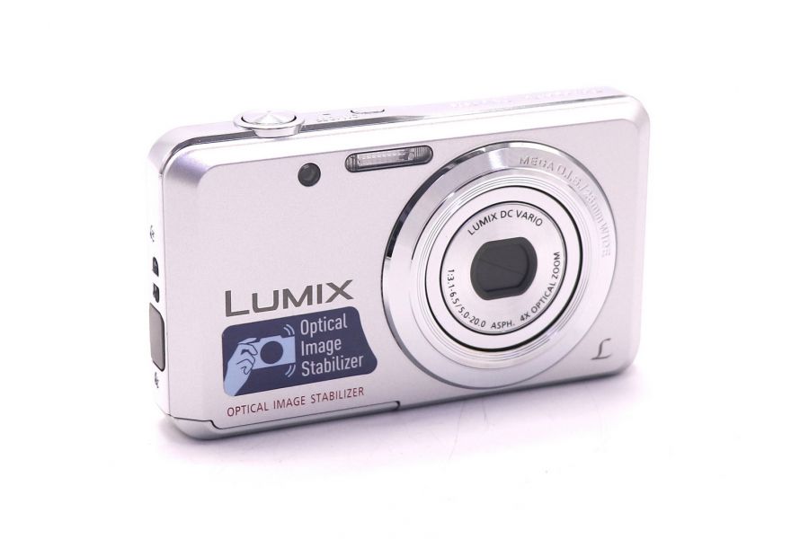 Фотокамера Panasonic Lumix DMC-FS28 в упаковке