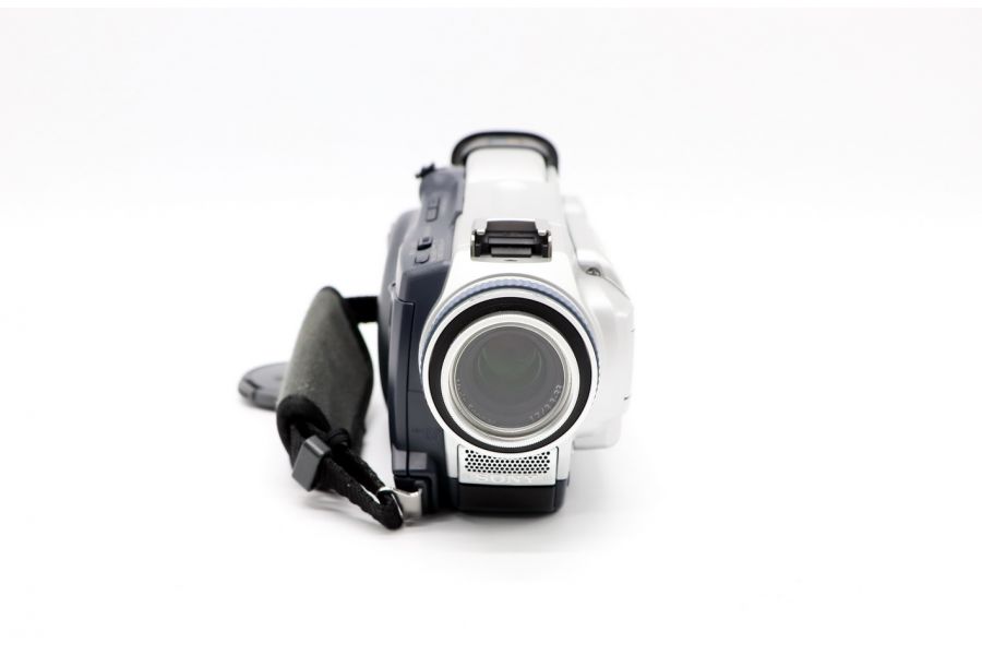 Видеокамера Sony DCR-TRV16E