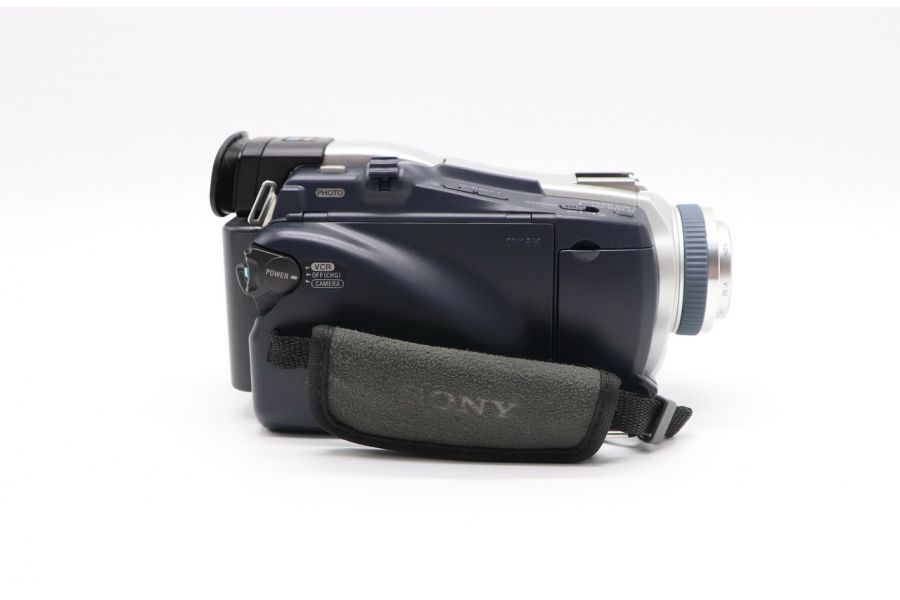 Видеокамера Sony DCR-TRV16E