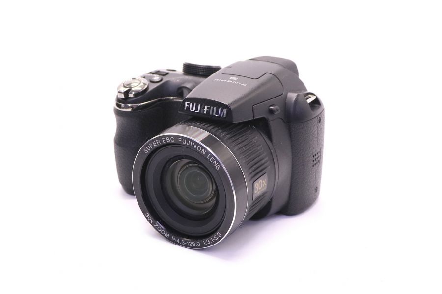 Fujifilm FinePix S4000 в упаковке