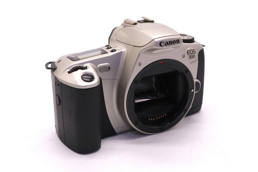 Зеркальный фотоаппарат Canon EOS 300 body в упаковке