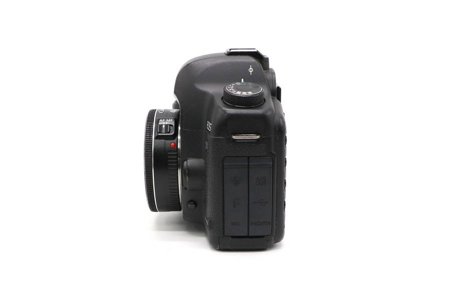 Canon EOS 5D Mark II kit EF 40mm f/2.8 STM