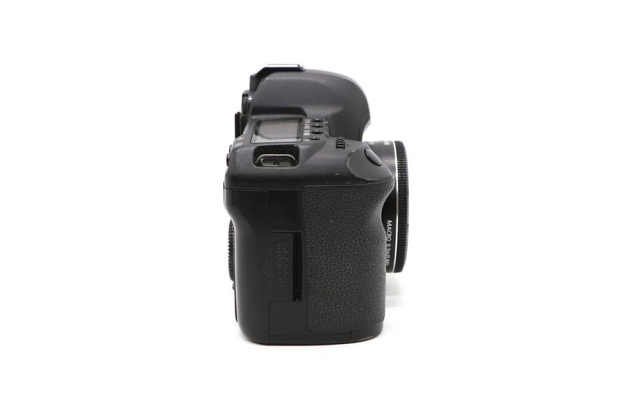 Canon EOS 5D Mark II kit EF 40mm f/2.8 STM