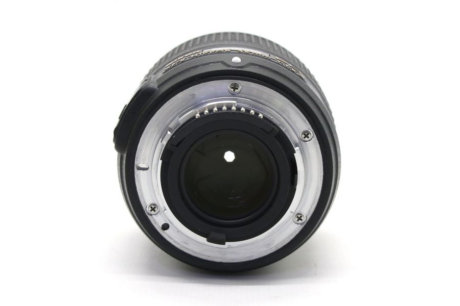 Nikon 35mm f/1.8G AF-S ED Nikkor в упаковке