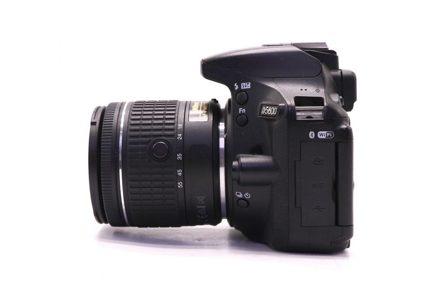 Nikon D5600 kit в упаковке (пробег 36377 кадров)