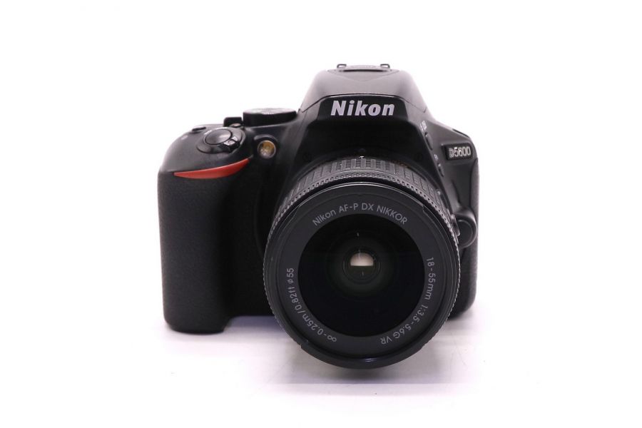 Nikon D5600 kit в упаковке (пробег 36377 кадров)