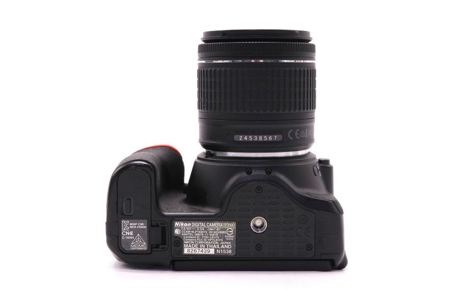Nikon D5600 kit в упаковке (пробег 36377 кадров)