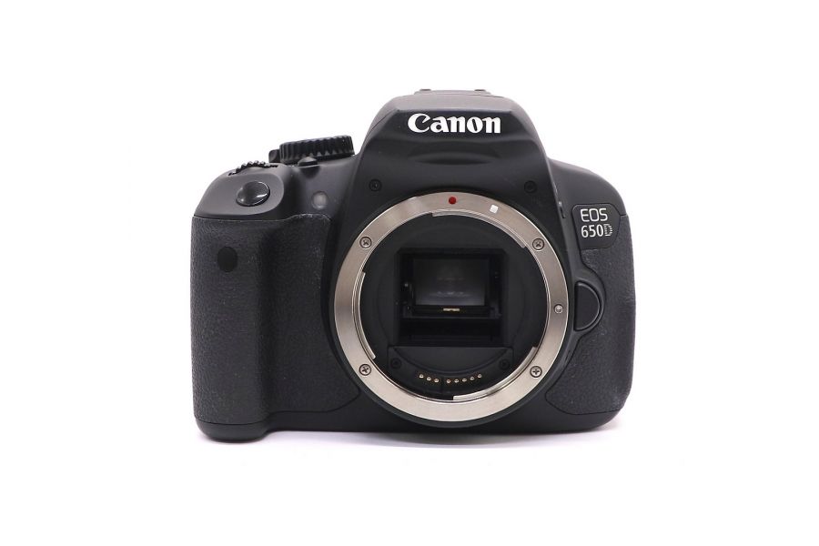 Canon EOS 650D body (пробег 2650 кадров)