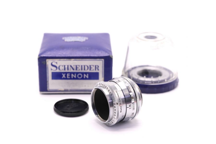 Schneider Xenon 16mm f/1.9 в упаковке