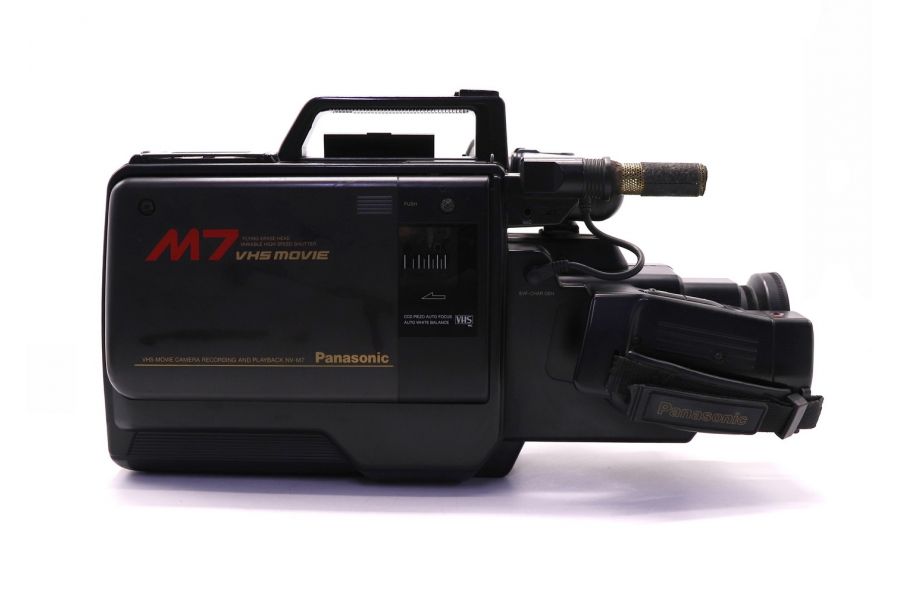 Видеокамера Panasonic NV-M7 профессиональная