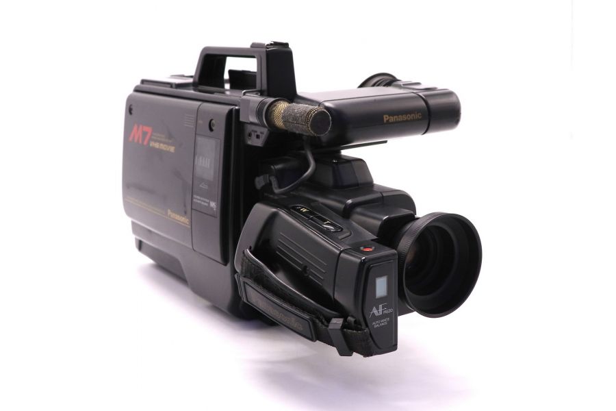 Видеокамера Panasonic NV-M7 профессиональная